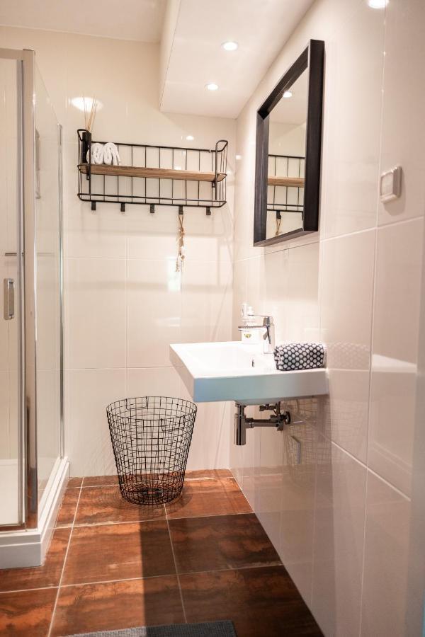 Bed and Breakfast Avellano Helmond Exterior foto